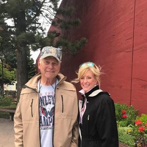 Meet your Posher, Leslie